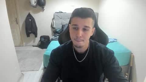 Snapshot of ulxer chatting on October 2025 05:56:01 PM hi im mike tyson - online show from October 2025 05:56:01 PM