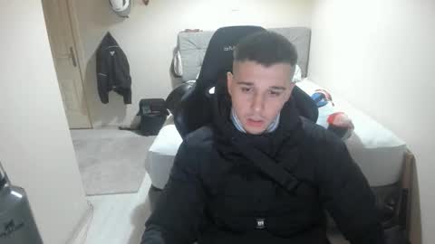 Snapshot of ulxer chatting on October 2025 08:15:02 PM hi im mike tyson - online show from October 2025 08:15:02 PM