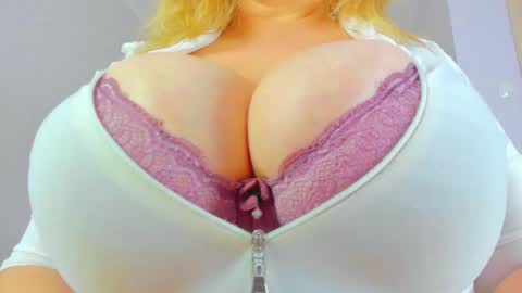 Snapshot of umnizza7777 chatting on February 2026 09:38:01 AM umnizza7777 online show from February 2026 09:38:01 AM