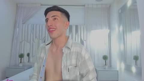 Un Slutty online show from March 2025 10:49:02 PM