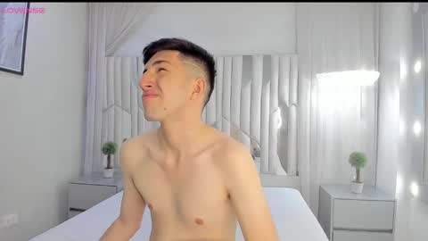 Un Slutty online show from March 2025 11:05:01 AM