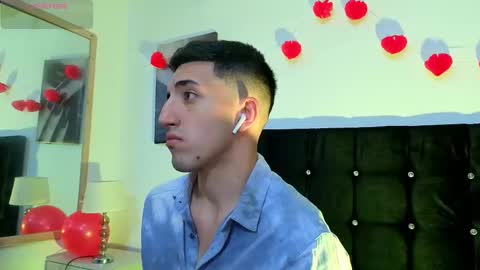 Snapshot of un_sluttyy chatting on February 2026 11:17:01 AM un_sluttyy online show from February 2026 11:17:01 AM