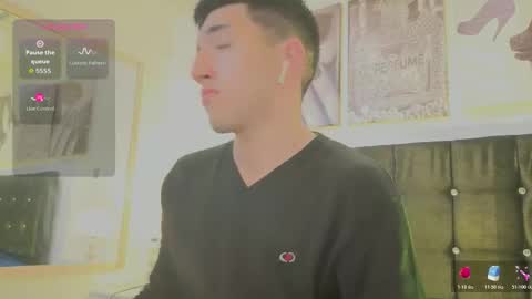 Snapshot of un_sluttyy chatting on March 2026 11:28:02 AM un_sluttyy online show from March 2026 11:28:02 AM