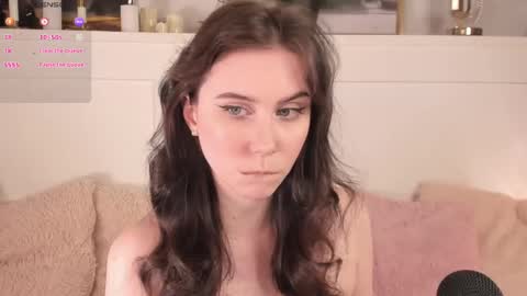 Una  online show from May 2026 10:53:02 AM