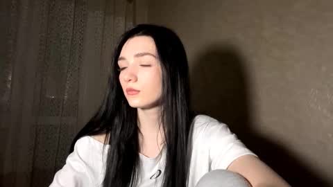 Isobelle lisi online show from January 2026 12:31:02 PM