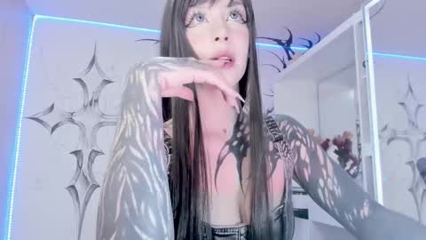 Snapshot of unachimbaherida chatting on February 2025 03:59:02 AM Elle Danielle online show from February 2025 03:59:02 AM