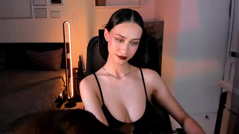 unaericaabistrong online show from May 2026 07:22:01 PM