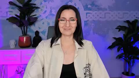 Snapshot of unatera chatting on November 2025 09:19:02 AM UnaTera online show from November 2025 09:19:02 AM