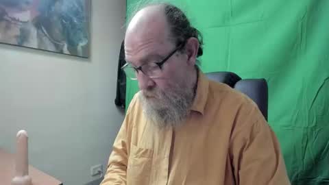 Snapshot of uncle_hottiecb chatting on March 2026 05:30:01 PM Uncle Hottie online show from March 2026 05:30:01 PM