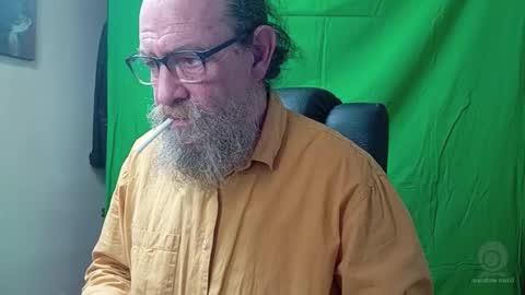 Snapshot of uncle_hottiecb chatting on March 2026 04:44:01 PM Uncle Hottie online show from March 2026 04:44:01 PM