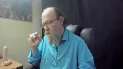 Snapshot of uncle_hottiecb chatting on April 2026 06:42:01 PM Uncle Hottie online show from April 2026 06:42:01 PM