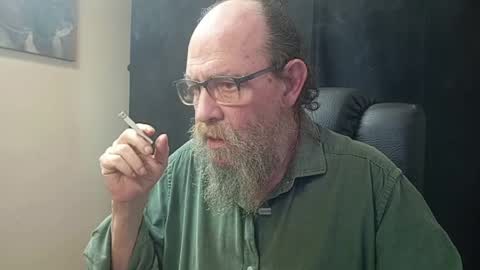 Snapshot of uncle_hottiecb chatting on April 2026 05:13:02 PM Uncle Hottie online show from April 2026 05:13:02 PM