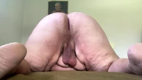 Hairy Sally online show from October 2025 04:13:02 PM