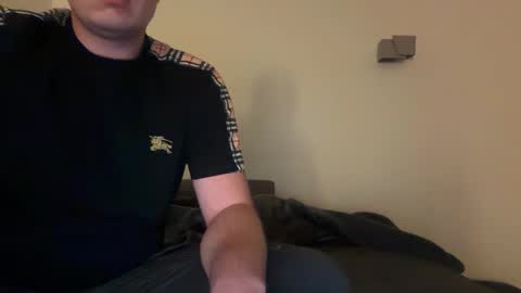 Snapshot of uncutedaustria chatting on October 2025 11:24:02 PM Tom online show from October 2025 11:24:02 PM