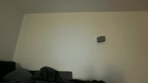 Snapshot of uncutedaustria chatting on December 2025 01:00:01 AM Tom online show from December 2025 01:00:01 AM