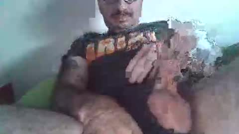 Snapshot of uncutgems818 chatting on December 2025 03:09:02 PM uncutgems818 online show from December 2025 03:09:02 PM