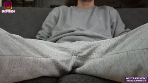 Mister Uncut online show from November 2025 07:03:01 PM