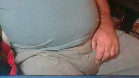 Snapshot of uncutmike7x5 chatting on December 2024 01:12:01 AM uncutmike7x5 online show from December 2024 01:12:01 AM