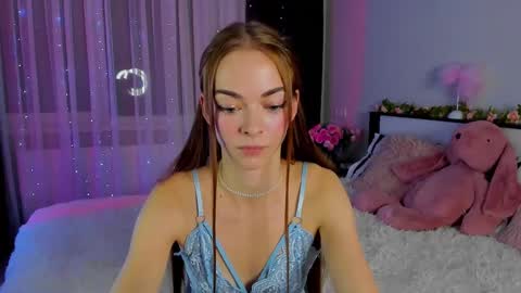 Under The Skin online show from December 2024 07:36:01 PM