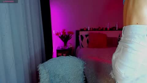 Under The Skin online show from March 2025 04:33:02 PM