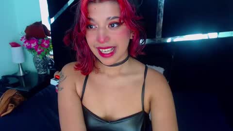 Snapshot of underbaby_ chatting on December 2024 08:04:01 PM UnderBaby online show from December 2024 08:04:01 PM