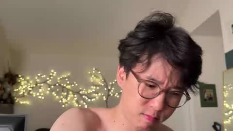 wang online show from October 2025 12:02:01 AM