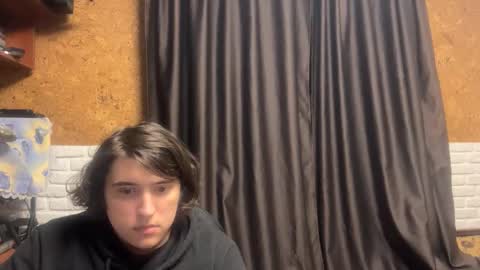 Anri online show from November 2025 10:42:02 PM