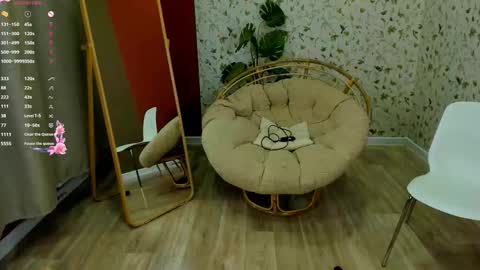 Call me Mira  thumbs up its make me happy online show from November 2025 01:48:01 AM