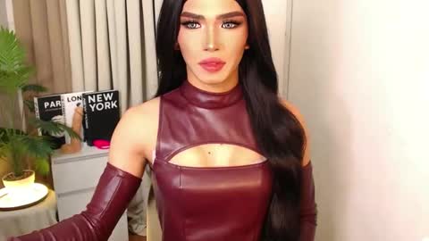 Miss Andrea online show from October 2025 05:14:02 PM