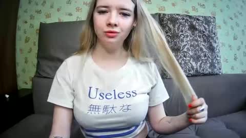 UniverseEmily online show from February 2025 07:05:01 AM