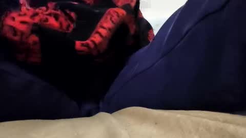 unknownuser414606 online show from November 2025 04:33:01 PM