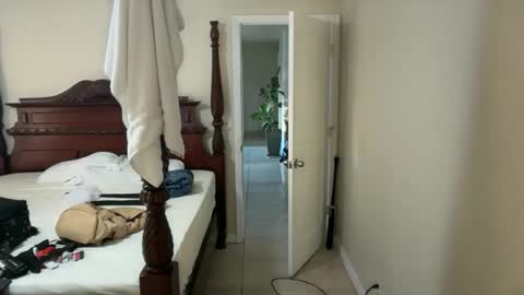 Snapshot of unverifiedbwc chatting on November 2025 09:54:01 PM Stepbro online show from November 2025 09:54:01 PM