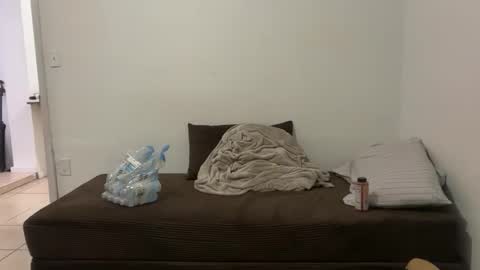 Stepbro online show from April 2026 08:48:01 PM