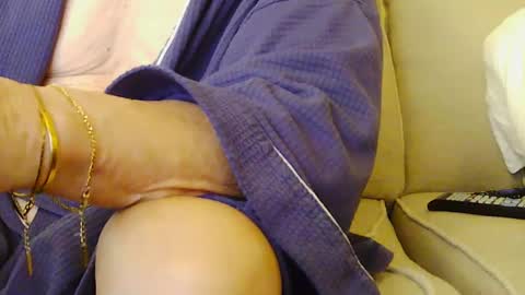 upstairsdog online show from January 2025 01:21:01 PM