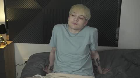 ur_alter_ego online show from February 2026 01:00:02 AM