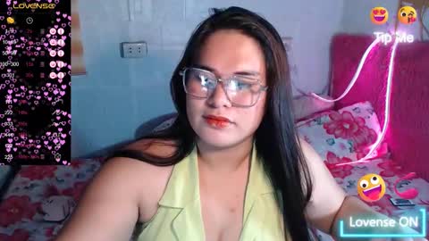 Snapshot of ur_baby_rebbecca chatting on December 2024 08:41:01 AM SINGLE online show from December 2024 08:41:01 AM