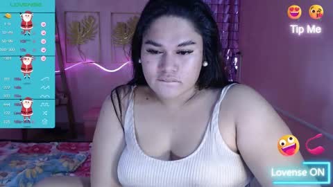 Snapshot of ur_baby_rebbecca chatting on January 2025 02:43:02 AM SINGLE online show from January 2025 02:43:02 AM
