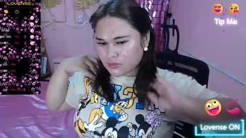 Snapshot of ur_baby_rebbecca chatting on February 2025 12:21:01 PM SINGLE online show from February 2025 12:21:01 PM