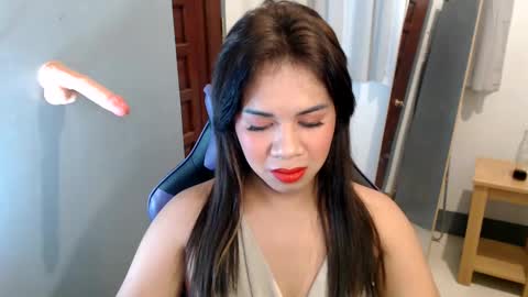 Vee online show from January 2025 03:22:01 AM