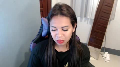 Vee online show from January 2025 02:25:01 AM