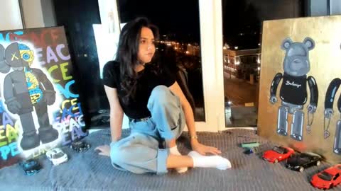 Snapshot of ur_emellly chatting on September 2025 04:56:01 PM Hello my name is Emilly online show from September 2025 04:56:01 PM