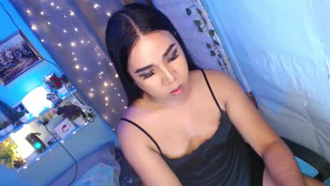 Snapshot of ur_hot_tommiexx chatting on March 2026 05:01:02 AM jennie online show from March 2026 05:01:02 AM