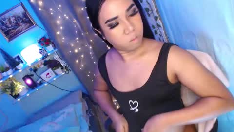 Snapshot of ur_hot_tommiexx chatting on March 2026 02:28:01 AM jennie online show from March 2026 02:28:01 AM