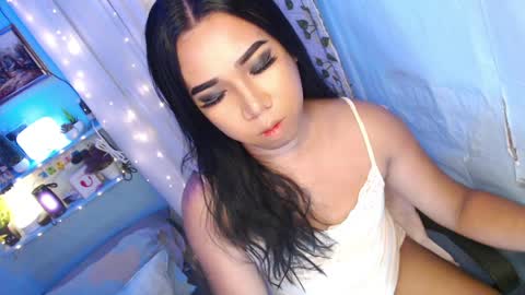 Snapshot of ur_hot_tommiexx chatting on April 2026 02:42:01 AM jennie online show from April 2026 02:42:01 AM