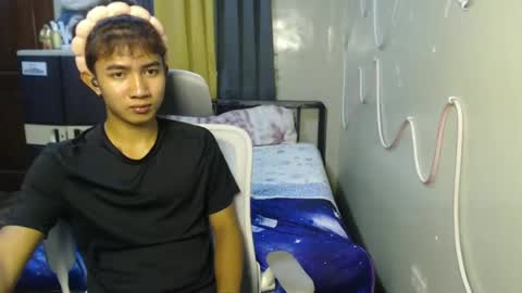 Snapshot of ur_hottestjonny chatting on June 2026 11:46:01 AM jonny online show from June 2026 11:46:01 AM