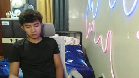 Snapshot of ur_hottestjonny chatting on June 2026 11:35:01 AM jonny online show from June 2026 11:35:01 AM