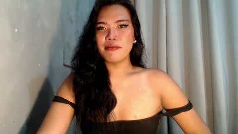 Snapshot of ur_krissyxxx chatting on July 2026 11:44:02 PM kriss online show from July 2026 11:44:02 PM