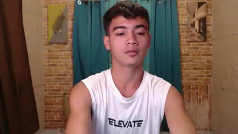 ur_naughtyboy_raphael online show from September 2025 09:43:02 AM