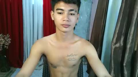 ur_naughtyboy_raphael online show from September 2025 05:33:01 AM