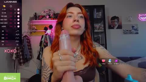 Olivia Kaufman online show from October 2025 08:09:02 AM